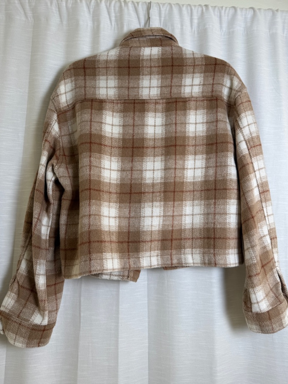 Love Tree Beige Plaid Cropped Shacket Button Front Jacket Neutral Cozy | Size M - Picture 9 of 12